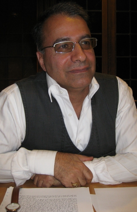  Amir Hassan Cheheltan 