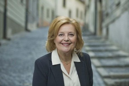  Magda Vašáryová 